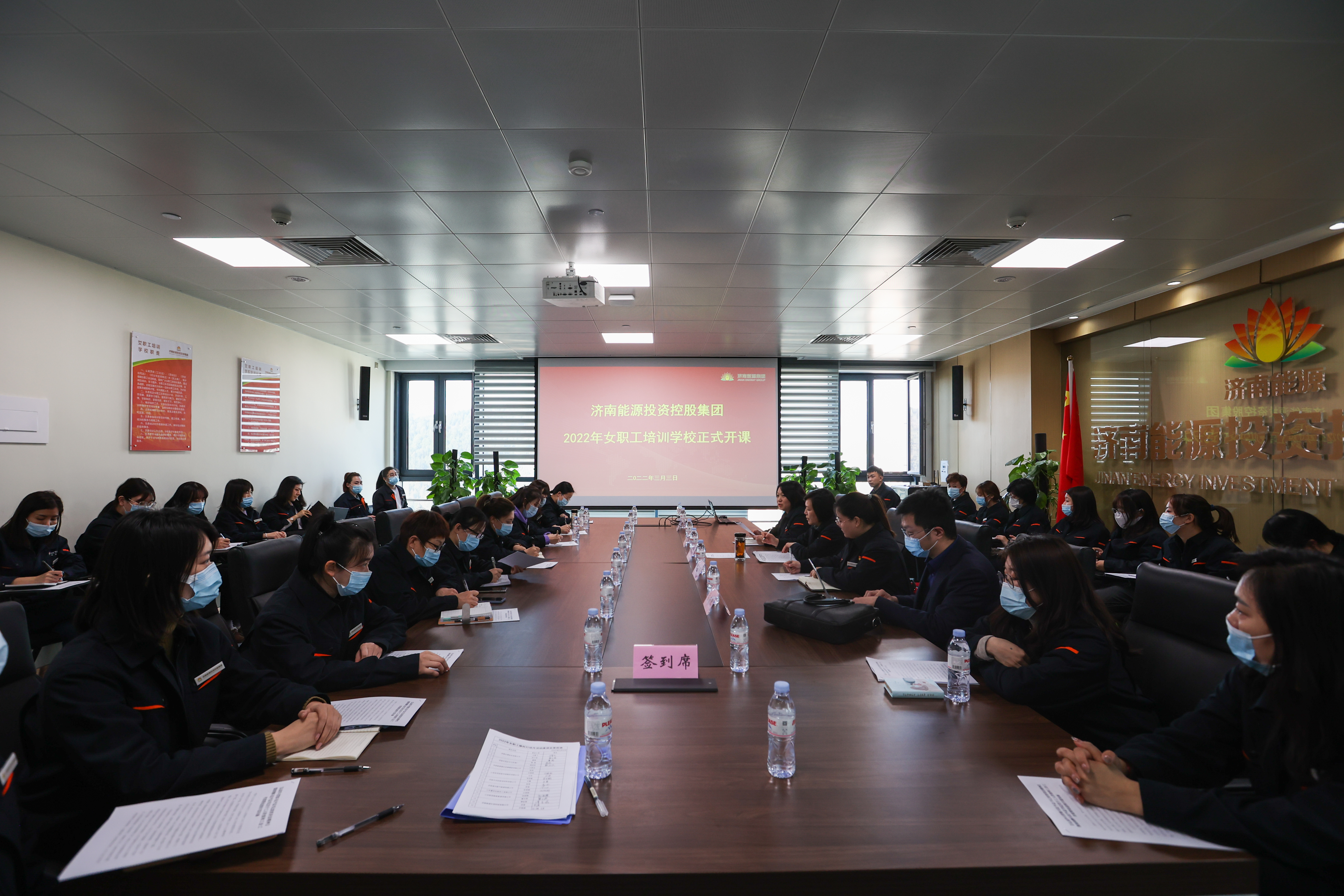 维多利亚老品牌vic(集团)官方网站