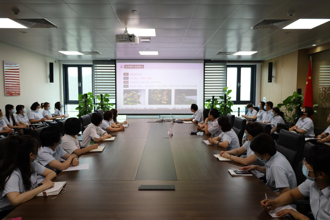 维多利亚老品牌vic(集团)官方网站