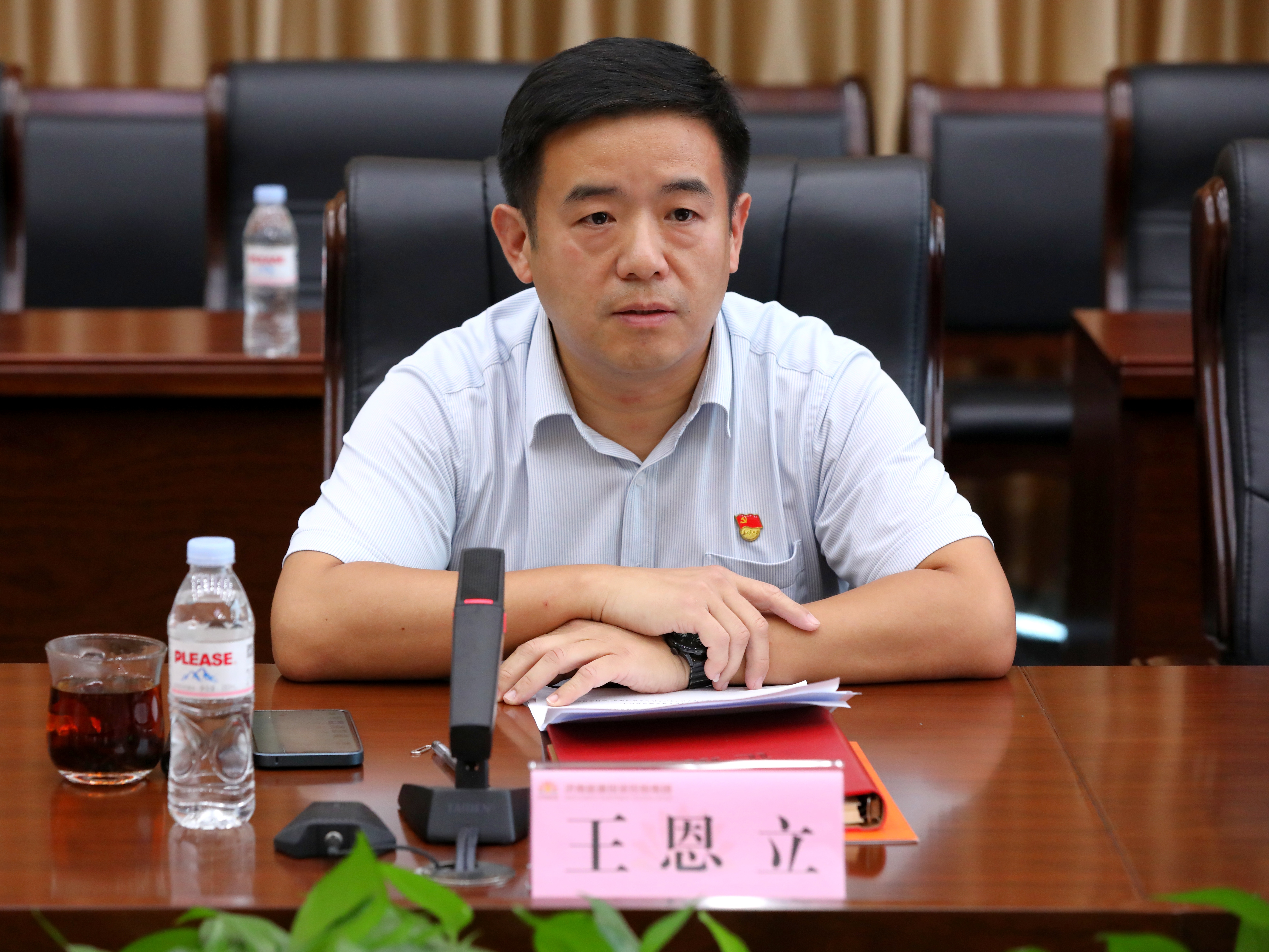 维多利亚老品牌vic(集团)官方网站