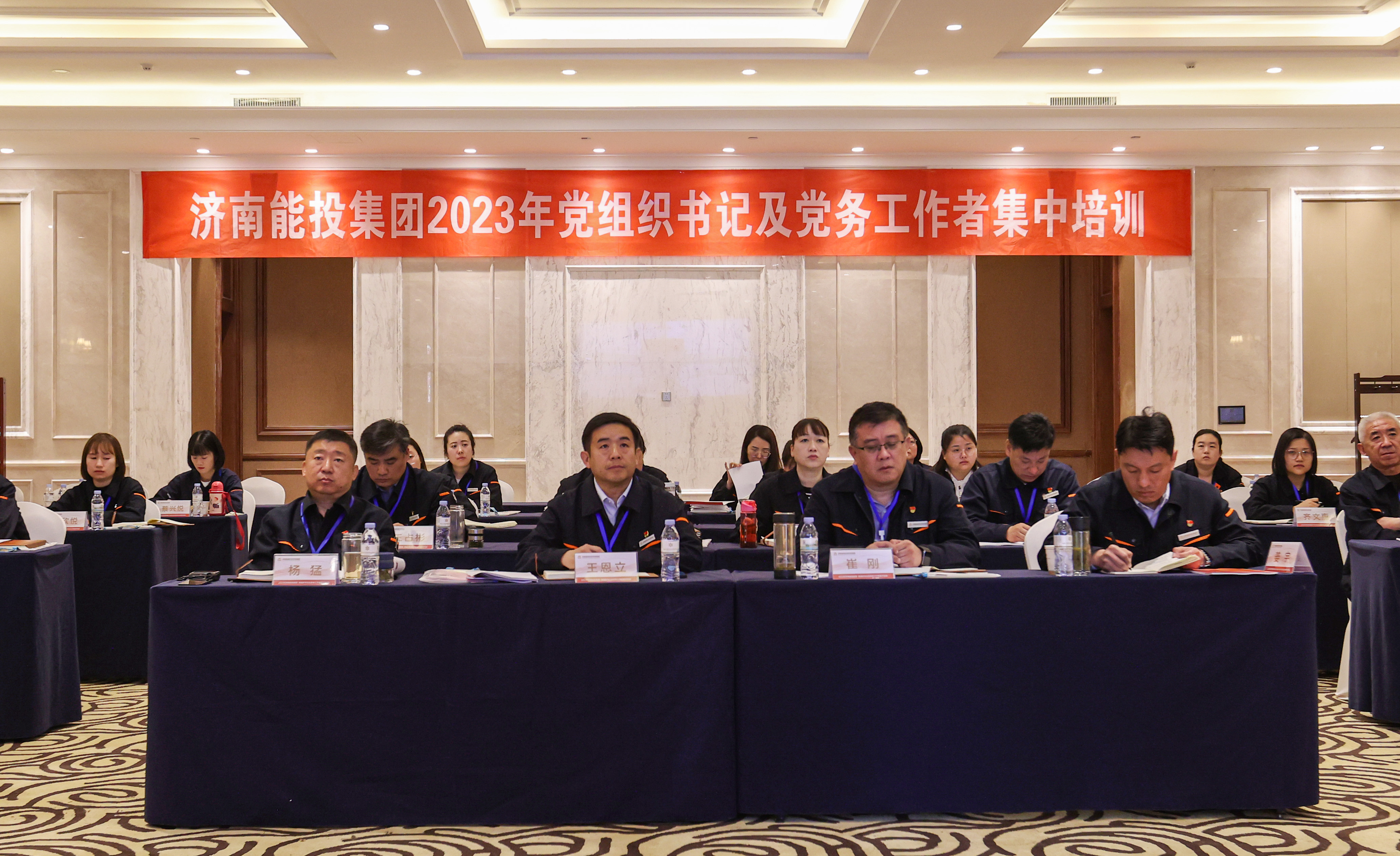 维多利亚老品牌vic(集团)官方网站