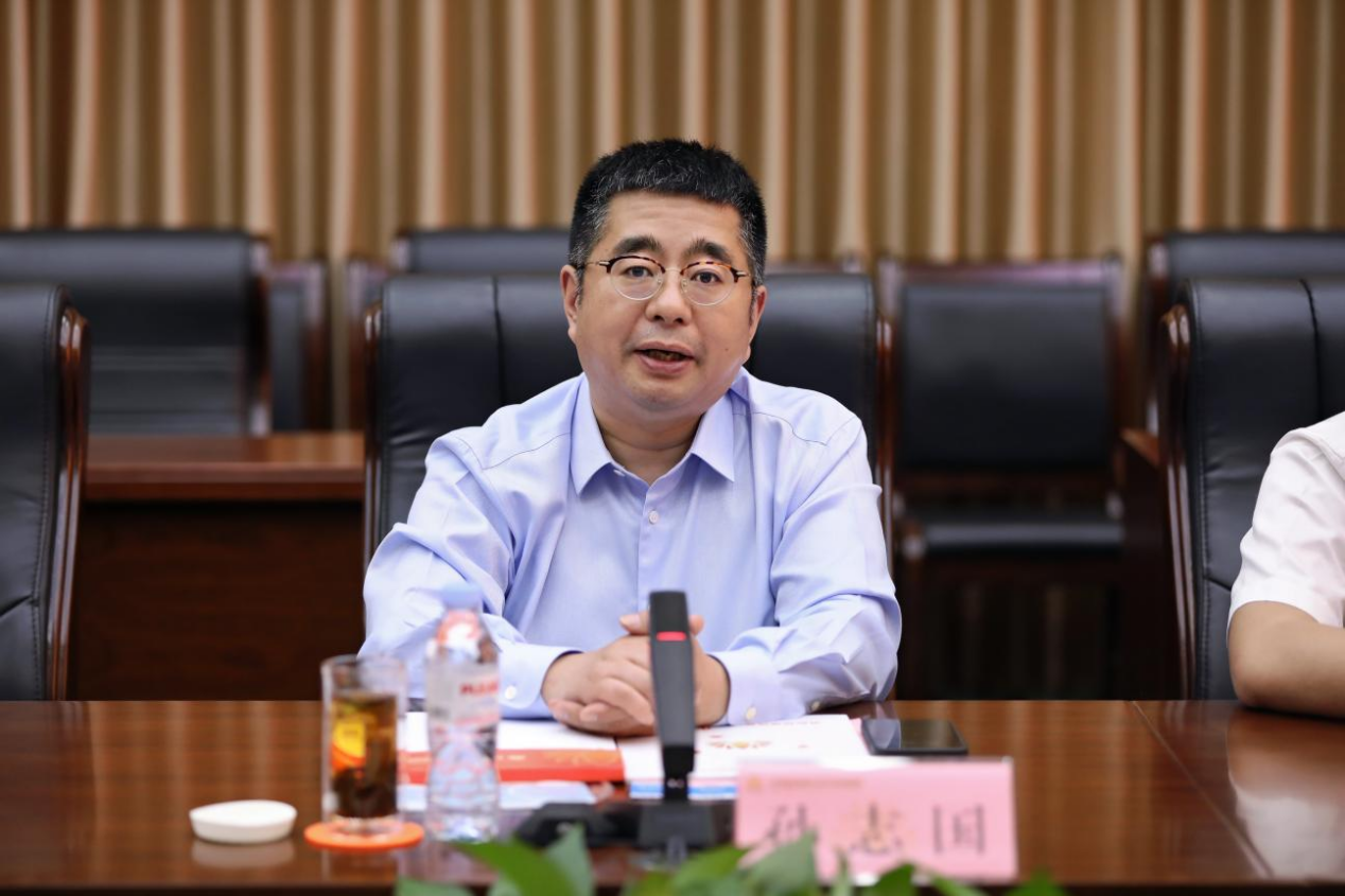 维多利亚老品牌vic(集团)官方网站