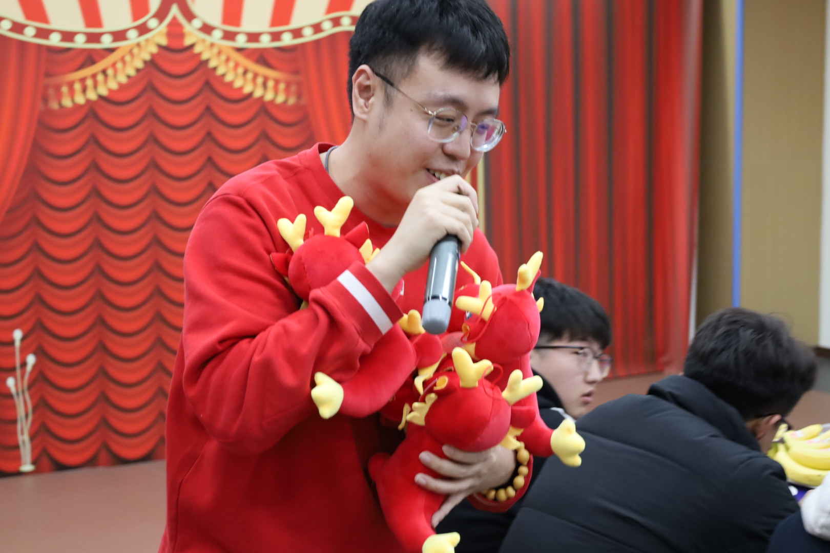 维多利亚老品牌vic(集团)官方网站
