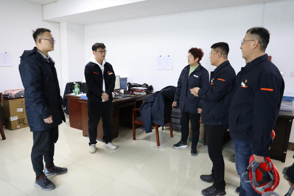 维多利亚老品牌vic(集团)官方网站
