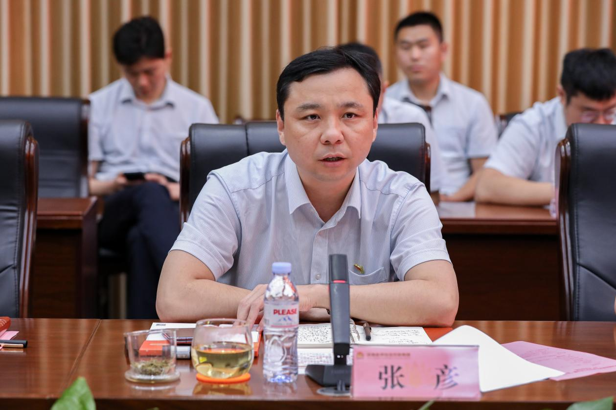 维多利亚老品牌vic(集团)官方网站