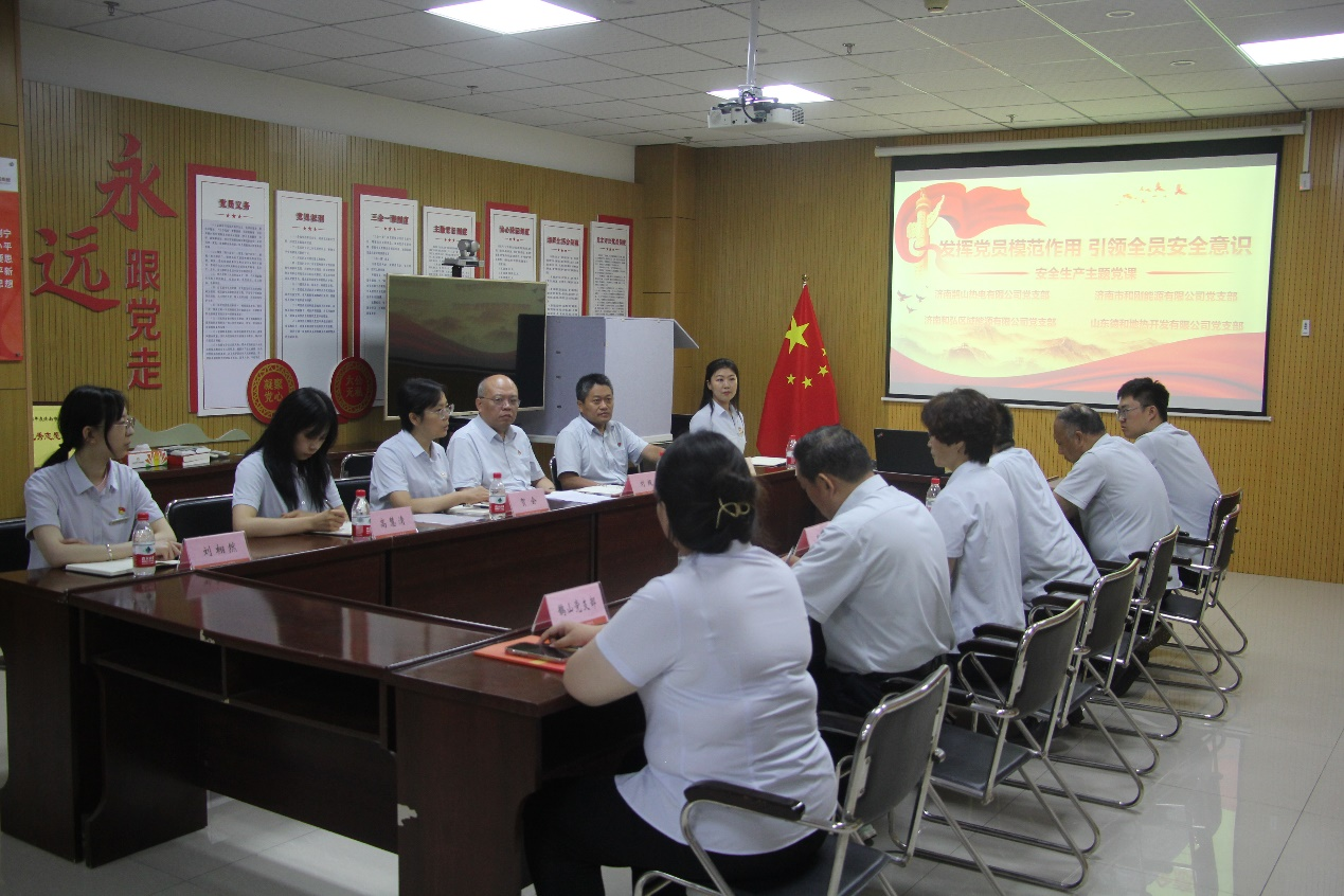 维多利亚老品牌vic(集团)官方网站