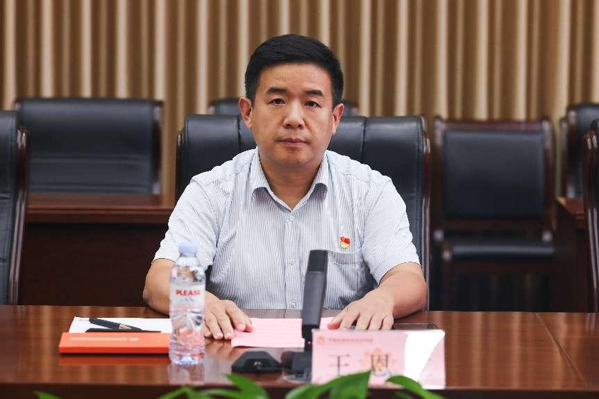 维多利亚老品牌vic(集团)官方网站