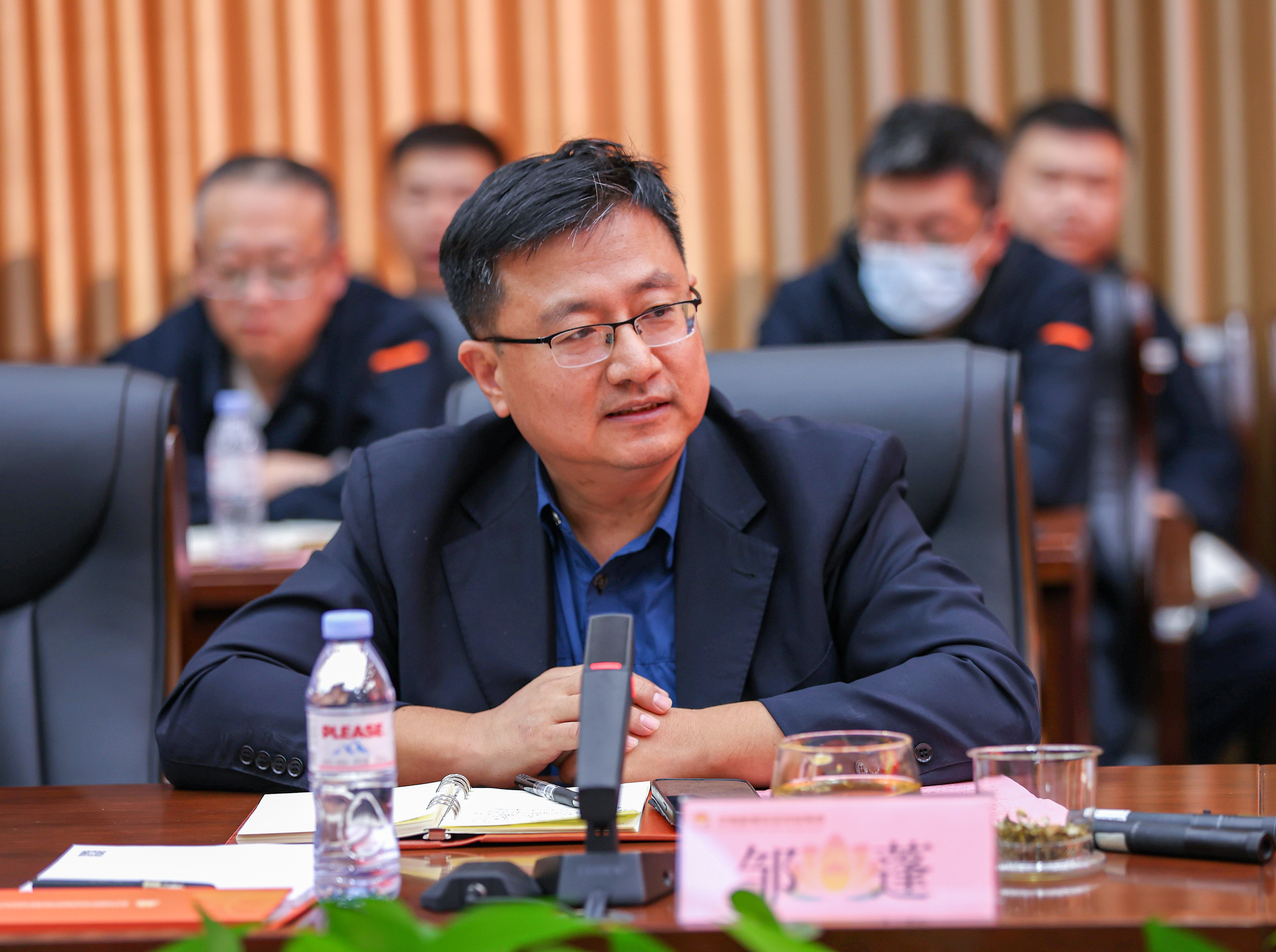 维多利亚老品牌vic(集团)官方网站