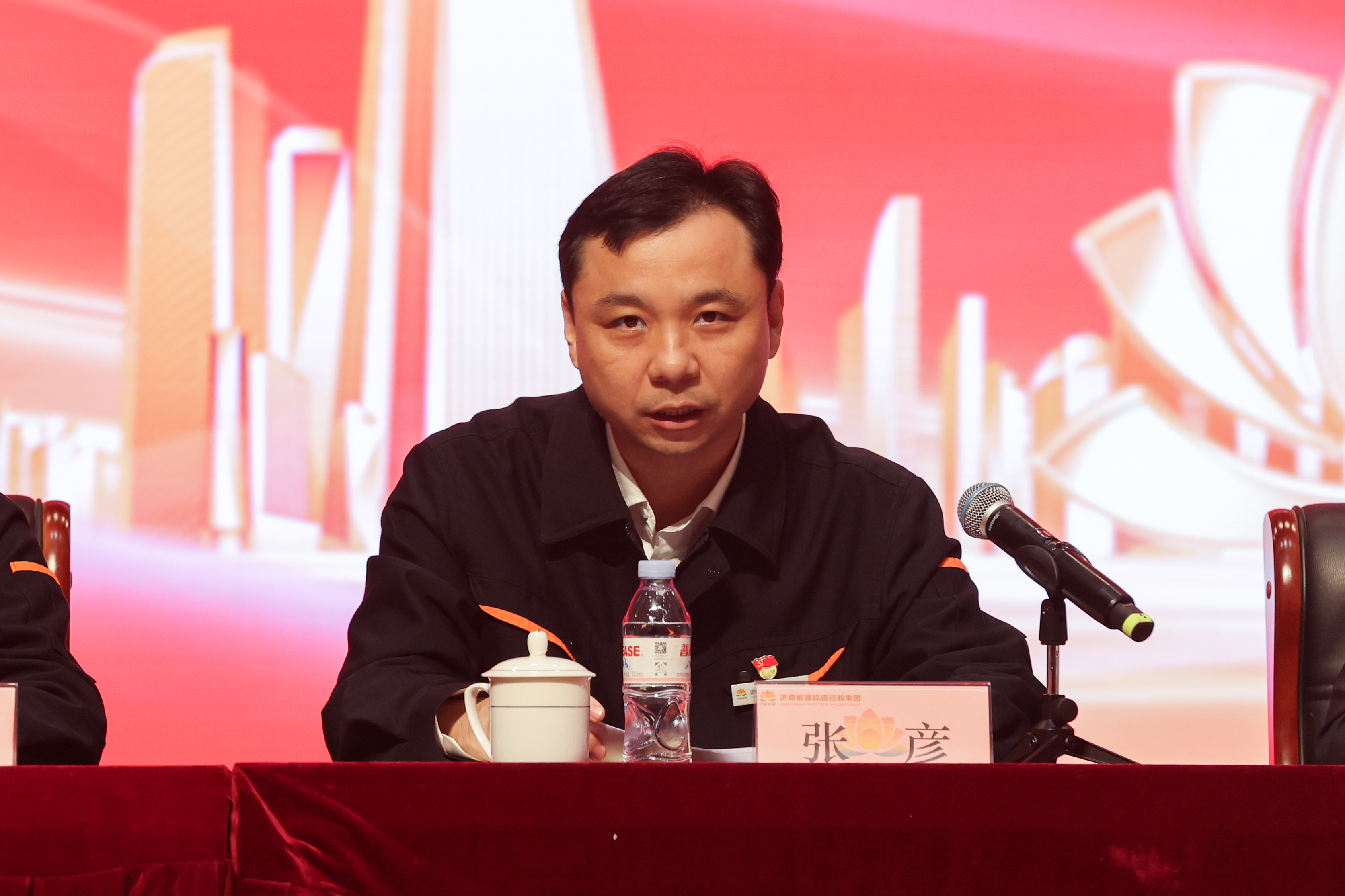 维多利亚老品牌vic(集团)官方网站