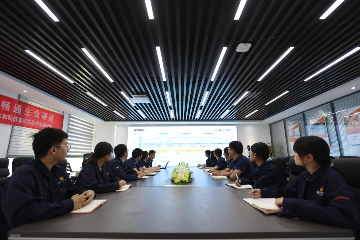 维多利亚老品牌vic(集团)官方网站